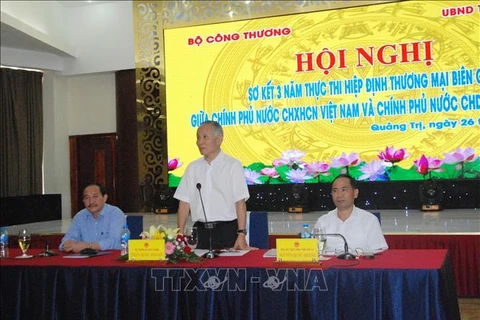 越南促进与老挝边境贸易的合作