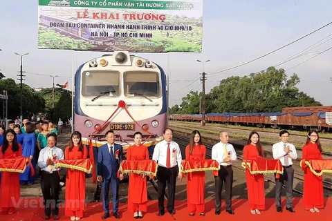 越南北南快速集装箱列车正式开通