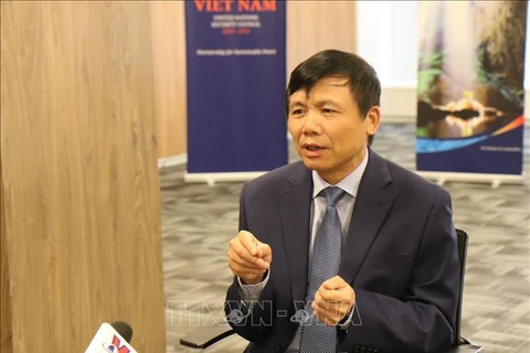  越南代表东盟对武装冲突中儿童状况表示担忧