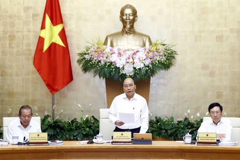 越南政府总理阮春福：本着及时高效的方针开展灾后重建工作