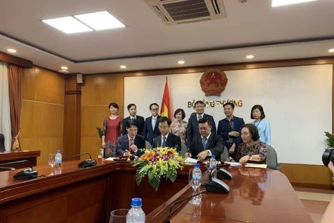 加强合作 促进越南企业参与外国分销网络