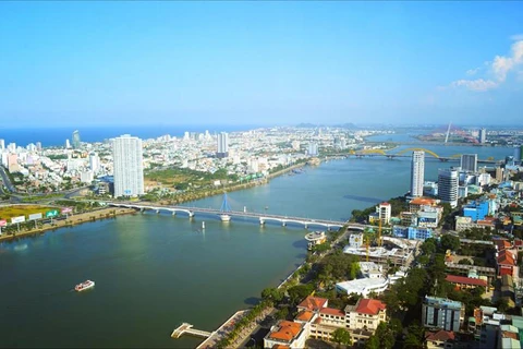 岘港市大力推进电子政务建设