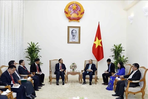 阮春福总理：越南愿同老挝加强监察领域的合作