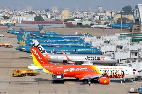 越南各家航空公司航班延误和取消率增加
