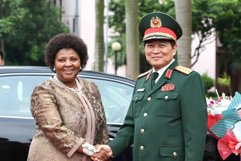 越南与南非致力于加强防务合作