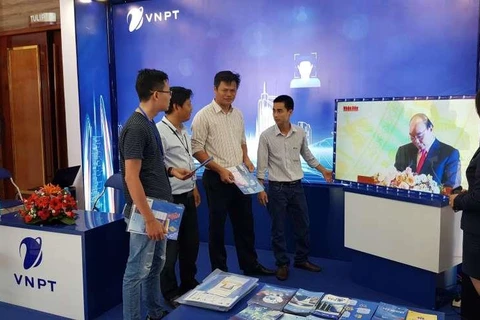 越南信息技术展览会在富安省举行