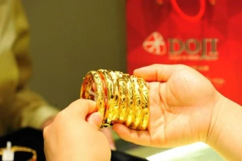 8月26日越南黄金价格超过4300万越盾 