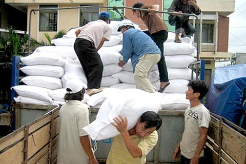 阮春福总理决定发放大米援助灾民