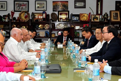 越南共产党代表团对古巴进行工作访问