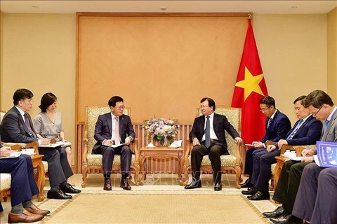 越南政府副总理郑廷勇会见乐天资产发展公司总经理