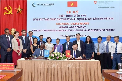 世界银行协助越南促进银行业健康发展 