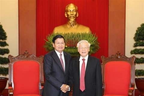 老挝总理通伦结束对越南的正式访问之旅