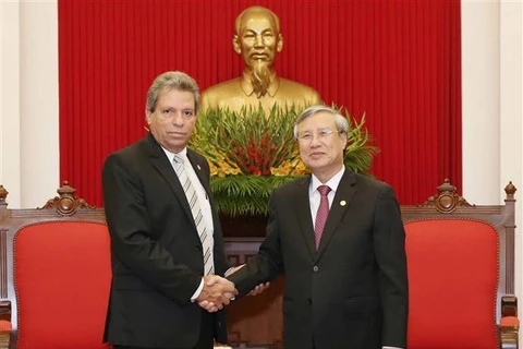 越共中央书记处书记陈国旺会见古巴共产党代表团