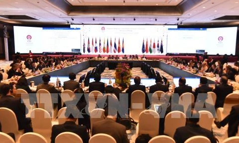 东盟第35届峰会：东盟各国结束RCEP谈判