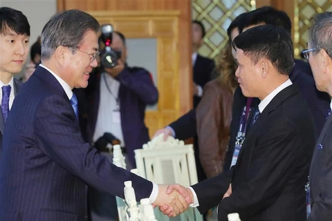 韩国总统高度评价越南与韩国关系