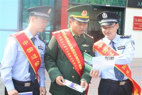 越中两国配合开展法律宣传活动 共同增强边防管理能力