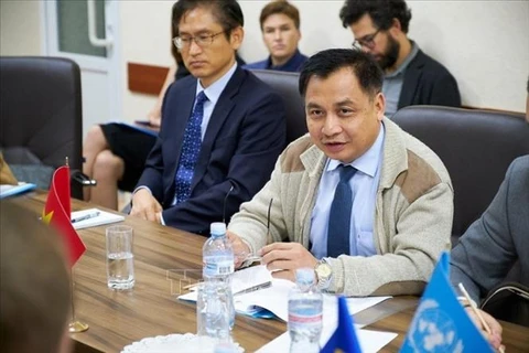 越南驻乌克兰大使访问东部战区