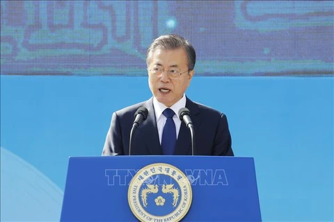 韩总统文在寅呼吁加强韩国-东盟文化合作