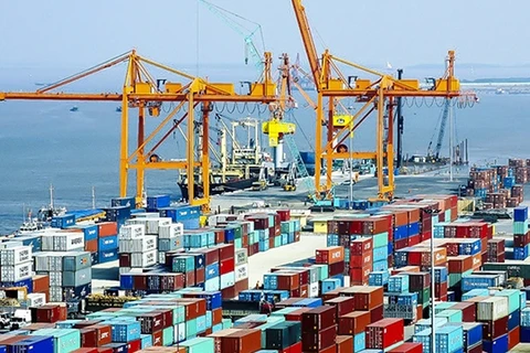 越南港口货物吞吐量继续猛增