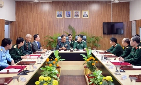 越南高级军事代表团造访印度陆军教育军官学院