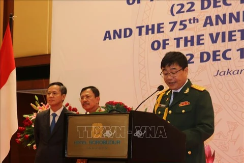 越南人民军建军75周年纪念典礼在印度尼西亚举行