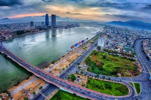 岘港市：促进经济发展 营造文明健康的人文环境