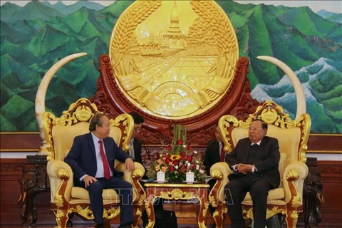  老挝高度重视并优先巩固与发展两国间的特殊关系