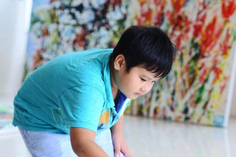 越裔美国儿童画家在美国开办画展