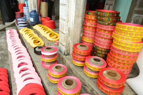越南北部地区独一无二的头巾手工艺村正忙碌着生产