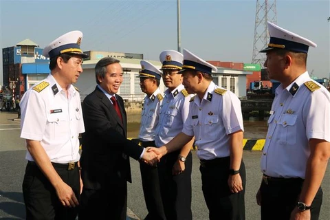 把西贡新港建设成为越南一流物流服务与海洋经济的国防经济集团