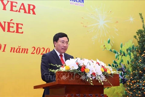 范平明副总理兼外长：继续提升越南的地位和加深与世界各国的关系