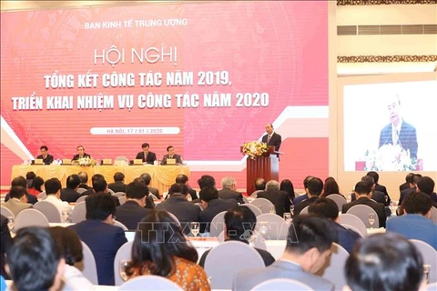 阮春福出席越共中央经济部2019年工作总结暨2020年工作部署会议