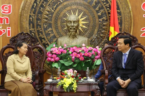 柬埔寨副首相梅森安春节之际率团走访越南隆安省