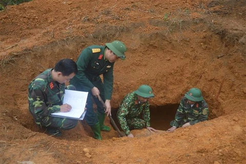 越南安沛省成功销毁一枚重达340公斤的美国炸弹