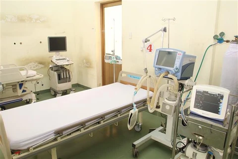新冠肺炎疫情：胡志明市设有300张病床的野战医院正式投用