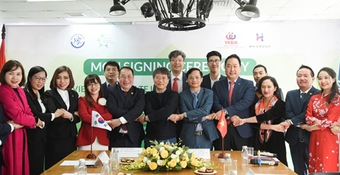越南企业和韩国企业促进绿色技术发展合作