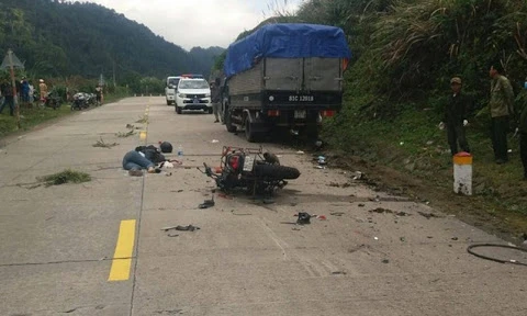 越南国家交通安全委员会要求查明在昆嵩省发生的致两名外籍游客死亡的交通事故原因