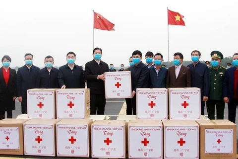 新冠肺炎疫情：广宁省向中国广西赠送防疫物资