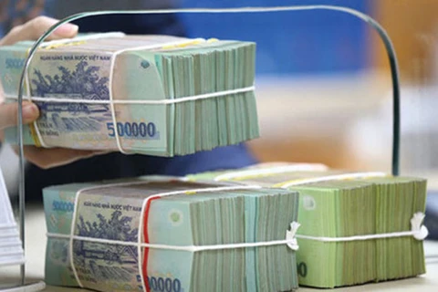 前两月越南国家财政预算收入超过214万亿越盾 