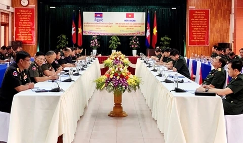 越南人民军第五军区与柬埔寨皇家军队第一军区举行第20次联席会议
