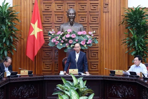 阮春福总理就一些交通项目主持召开政府常务会议