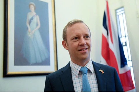 新冠肺炎疫情：英国驻越大使感谢越南政府和医护人员为英国公民提供帮助