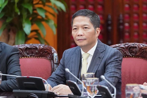越南工贸部部长陈俊英：在任何情况下都应确保生活必需品市场供应充足价格平稳