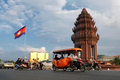  新冠肺炎疫情：柬埔寨努力应对疫情 泰国死亡病例为3例