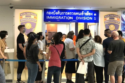 泰国为因新冠肺炎疫情影响而滞留在当地的外国人提供签证延期服务