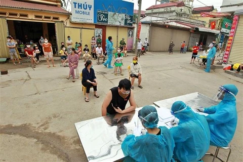 13日上午越南新增2例新冠肺炎确诊病例 累计262例 