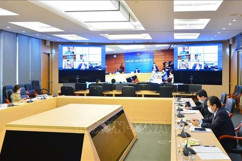 越南国会法律委员会第27次会议举行全体会议
