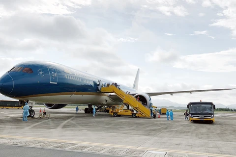 广宁省云屯国际航空港从5月初起恢复国内商业客运航班运营