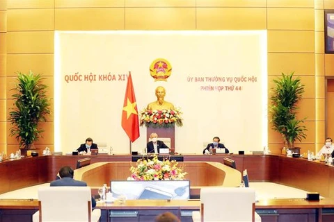 越南国会常委会第44次会议：利用社交网络提高虐待儿童防治工作效率
