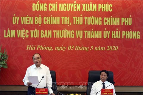 越南政府总理阮春福同海防市领导举行工作座谈会